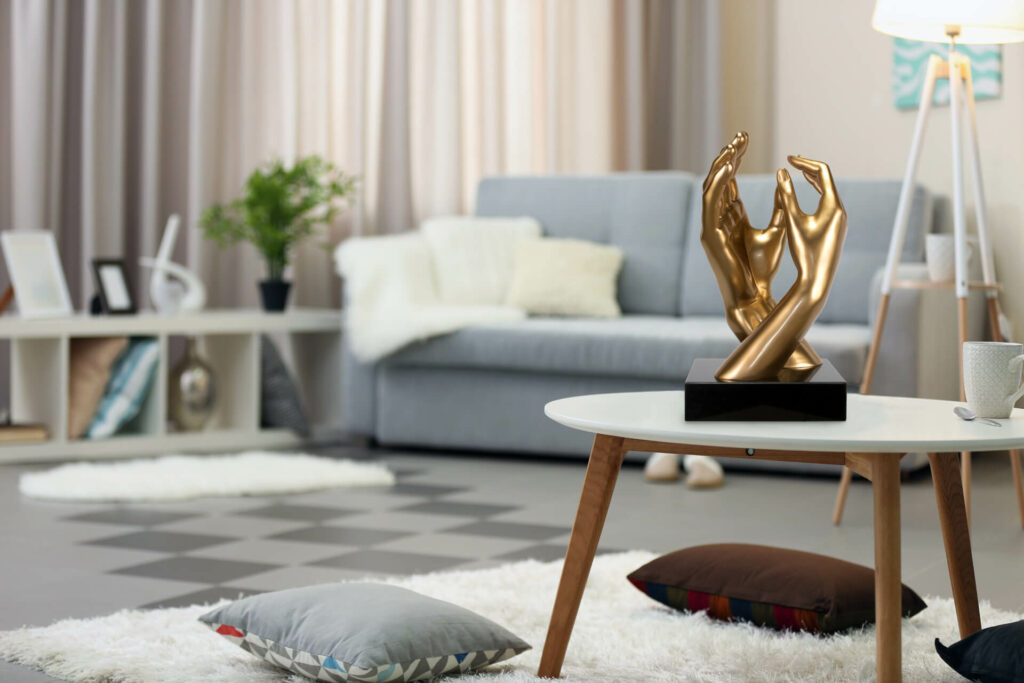 Sculptures as Decoration: Artful Highlights in Your Interior - KUNSTLOFT