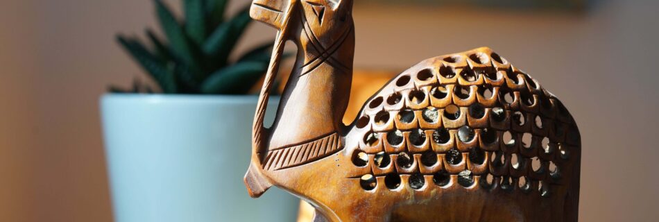 camel-wood-art