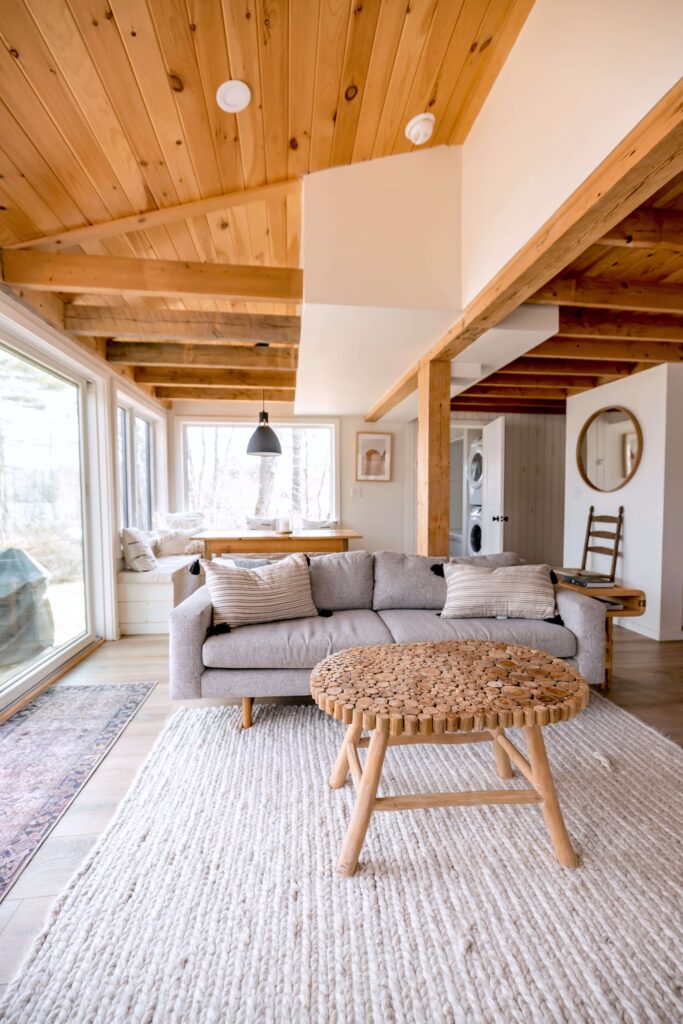 living-scene-with-wood-elements-mixed-with-different-textures