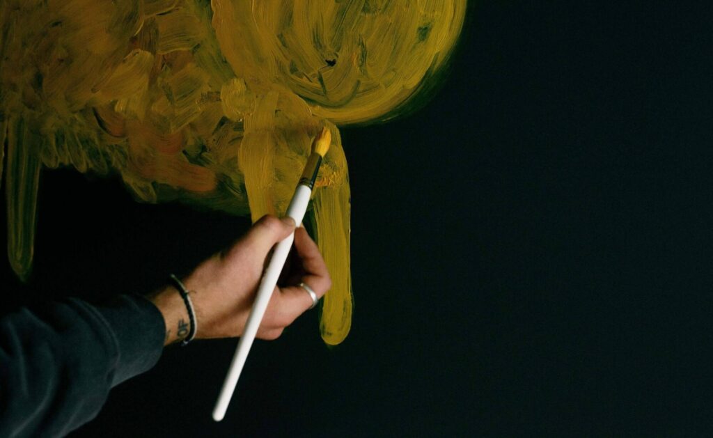 How to clean oil paintings-A step by step guide in black background