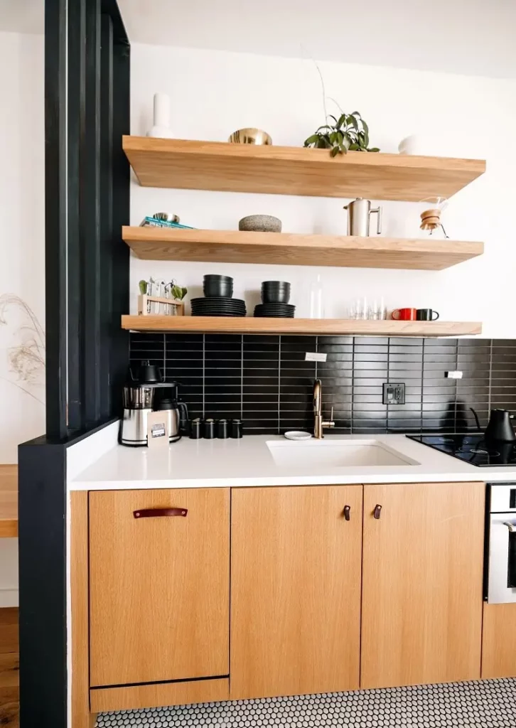 cooking-ingredients-in-display-home-decoration-with-a-small-budget
